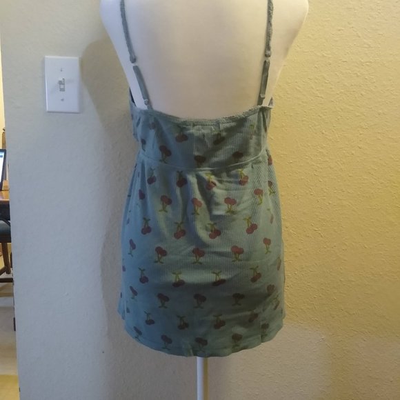 American Rag Tank Top - Picture 3 of 6
